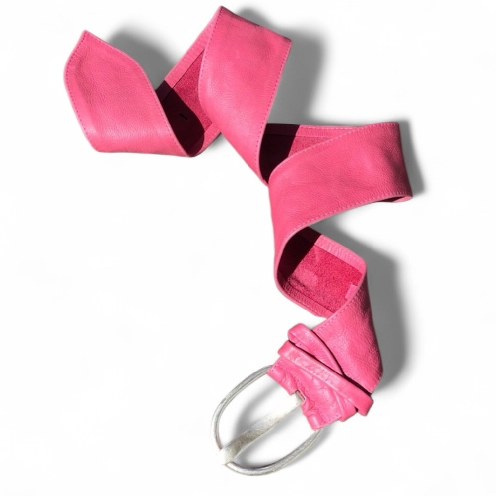NWOT Perfectly Pink Statement Leather Belt